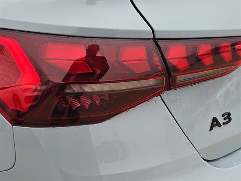 Used 2025 Audi A3 2.0T Premium w/ Convenience Package image 37