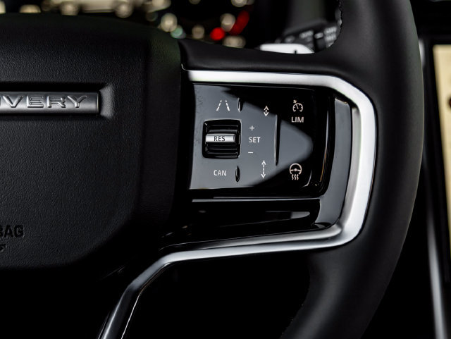 New 2026 Land Rover Discovery Sport Landmark AWD/4WD image 22