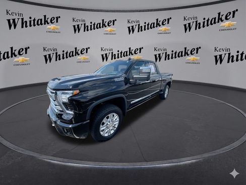Certified 2025 Chevrolet Silverado 2500 High Country w/ High Country Premium Package AWD/4WD image 5
