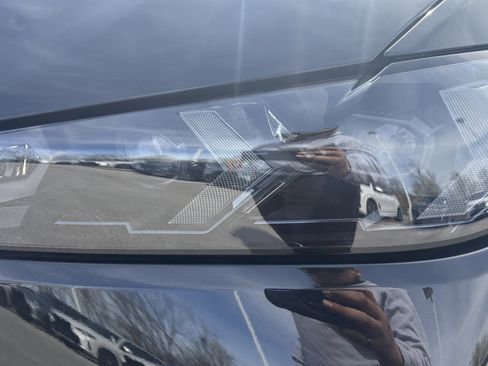 Used 2025 BMW X6 M Competition w/ Executive Package image 6