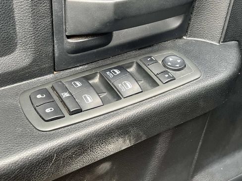 Used 2014 RAM 1500 Express AWD/4WD image 15