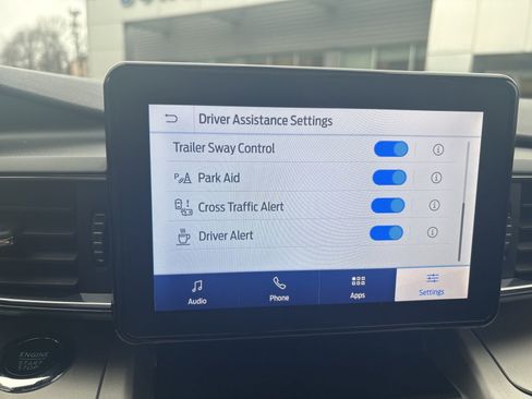 Used 2022 Ford Explorer XLT w/ Equipment Group 202A image 19