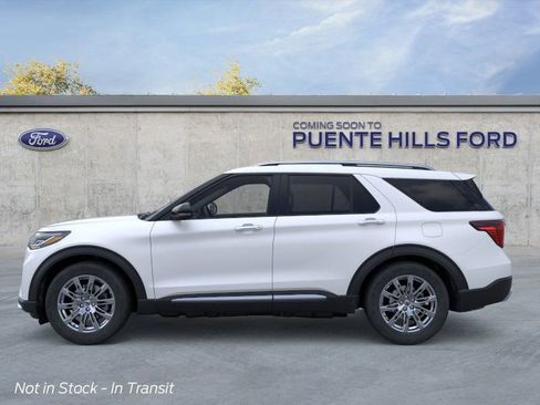 New 2026 Ford Explorer Platinum image 3