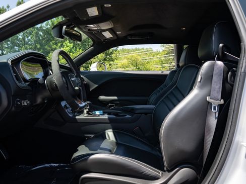 Used 2023 Dodge Challenger SRT Hellcat RWD image 32