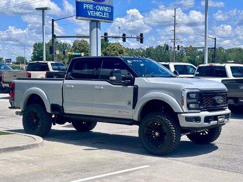 Used 2026 Ford F250 Lariat w/ Black Appearance Package AWD/4WD image 7