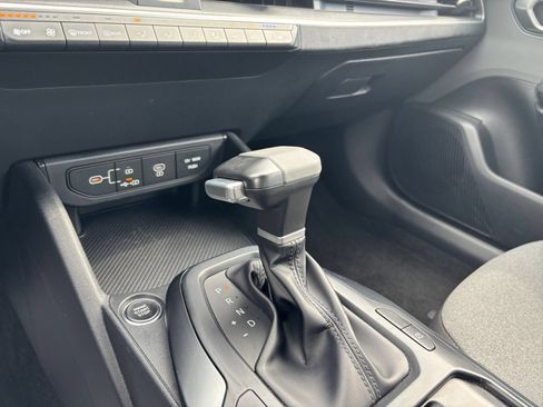 Used 2025 Kia K4 FWD image 39