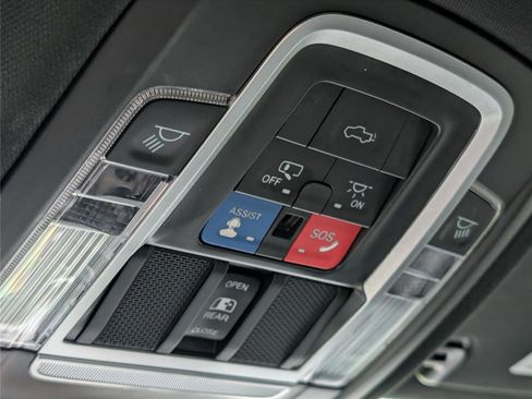 Used 2022 RAM 1500 Limited AWD/4WD image 26