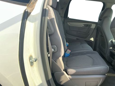 Used 2015 Chevrolet Traverse LS FWD image 10