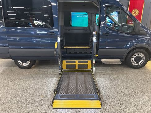 Used 2016 Ford Transit 350 XL image 8