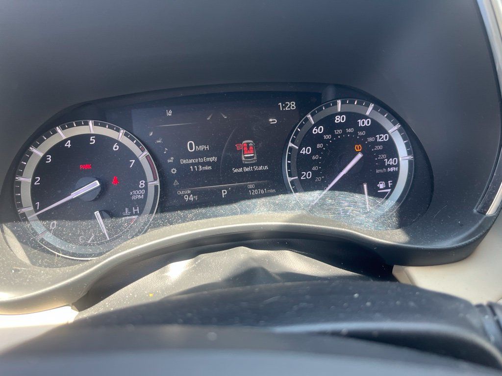 Used 2021 Toyota Highlander Platinum FWD image 5
