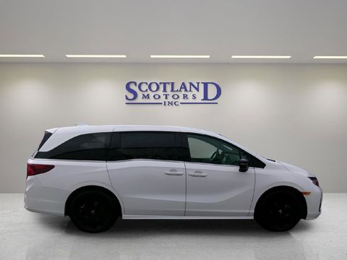Used 2025 Honda Odyssey Sport-L image 5
