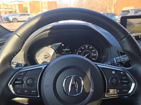Certified 2025 Acura RDX SH-AWD image 32