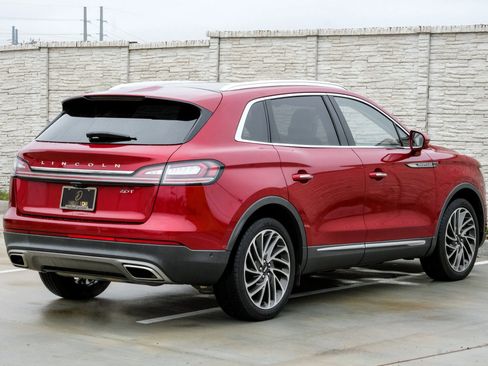 Used 2019 Lincoln Nautilus Reserve image 10