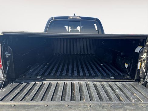 Used 2022 Toyota Tacoma Limited w/ Nightshade Package image 14
