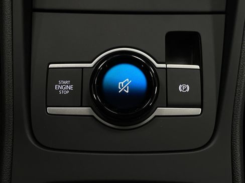 New 2025 Volkswagen Tiguan SE R-Line image 24