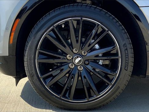 New 2025 Cadillac Lyriq Luxury image 13