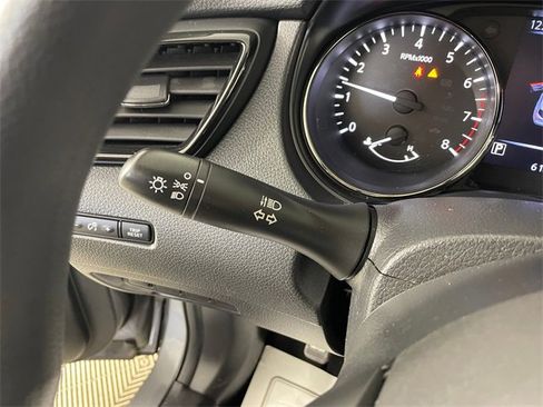 Used 2017 Nissan Rogue Sport S w/ S Appearance Package image 13