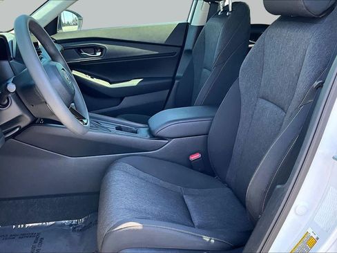 Used 2023 Honda Accord EX image 7