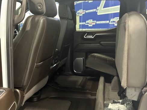 Used 2024 GMC Sierra 1500 Denali w/ Denali Reserve Package AWD/4WD image 45