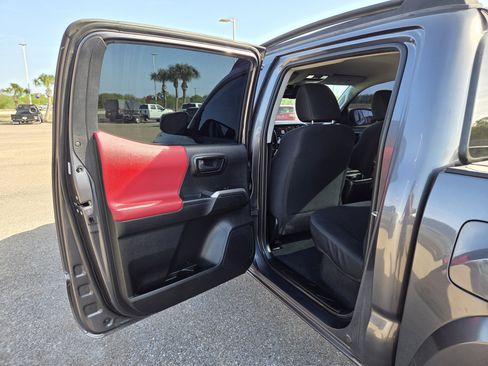 Used 2021 Toyota Tacoma SR5 RWD image 14