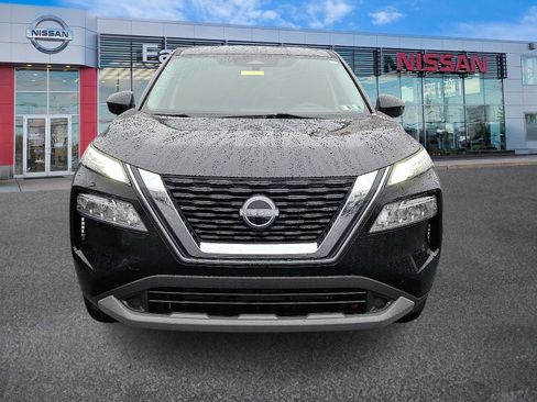 Certified 2023 Nissan Rogue SV image 2
