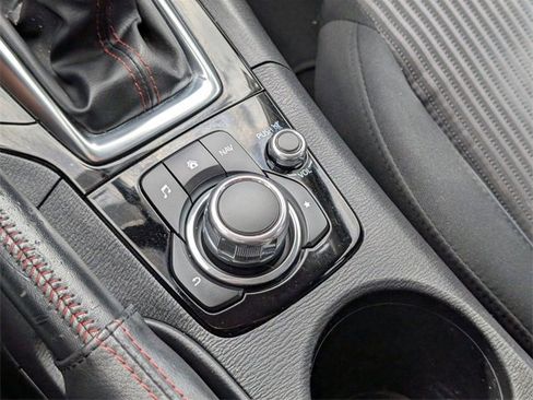 Used 2015 MAZDA MAZDA3 i Touring image 22