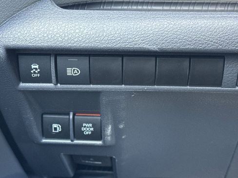 Certified 2023 Toyota Sienna XLE image 36