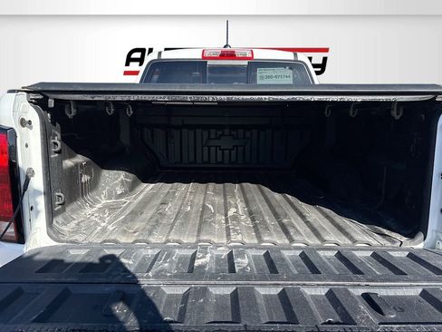 Used 2024 Chevrolet Colorado Z71 w/ Z71 Convenience Package 2 image 26