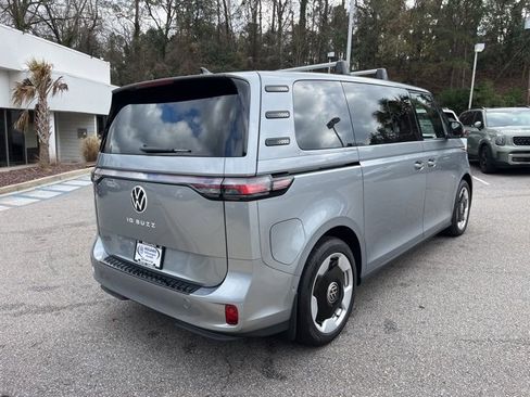 New 2025 Volkswagen ID. Buzz Pro S image 3