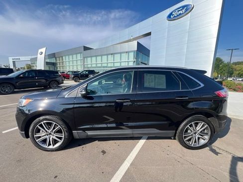 Used 2024 Ford Edge Titanium w/ Equipment Group 301A AWD/4WD image 9
