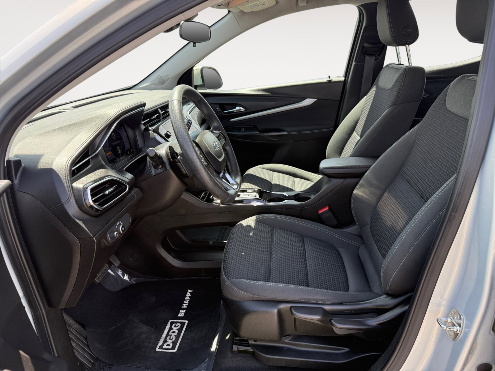 Used 2023 Chevrolet Bolt EUV LT FWD image 10