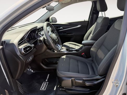 Used 2023 Chevrolet Bolt EUV LT FWD image 10
