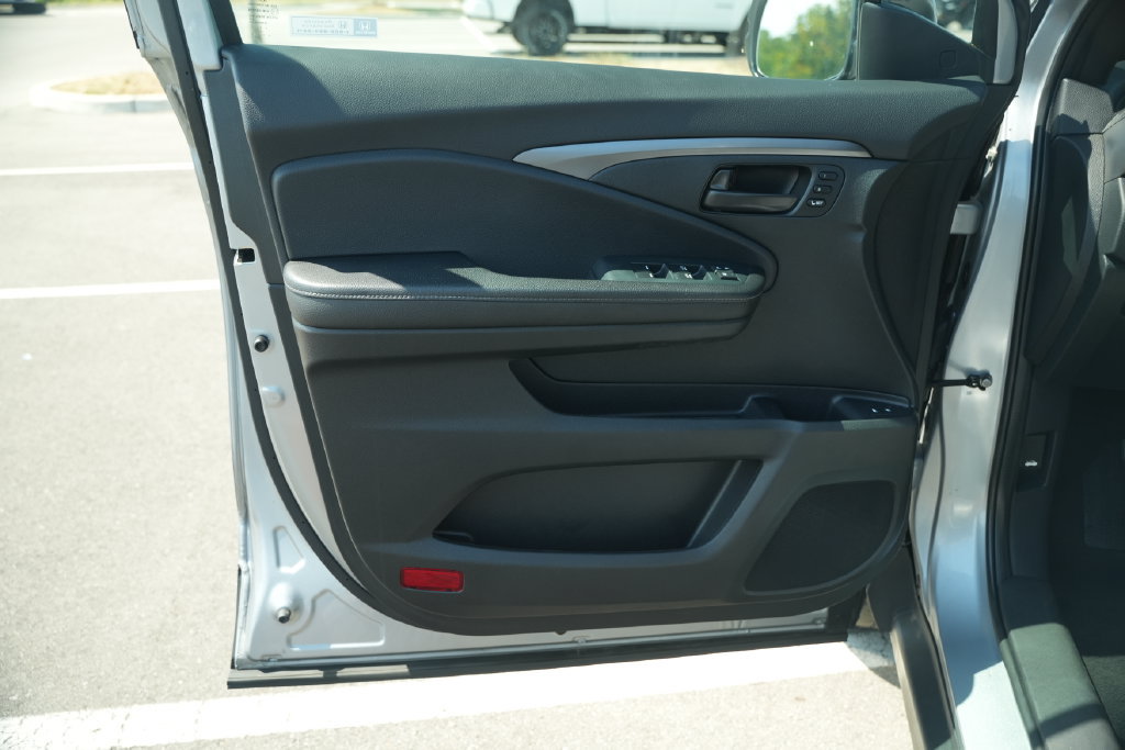 Used 2023 Honda Passport EX-L image 15