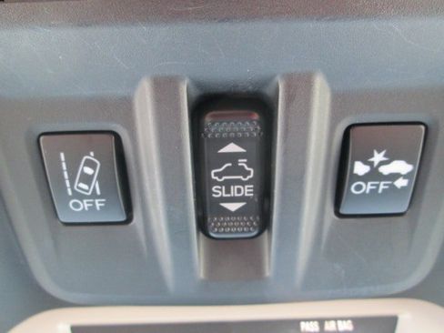 Used 2023 Subaru Forester Limited AWD/4WD image 24
