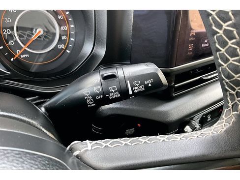 Used 2025 Jeep Wrangler Unlimited Rubicon AWD/4WD image 21