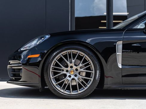 Certified 2023 Porsche Panamera 4 Platinum Edition AWD/4WD image 13
