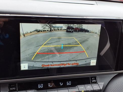 Used 2025 Toyota Camry SE w/ Multimedia Upgrade Package image 17