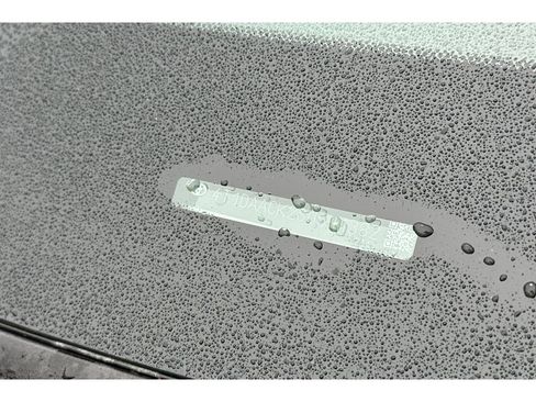 Used 2025 Toyota Camry XSE FWD image 8