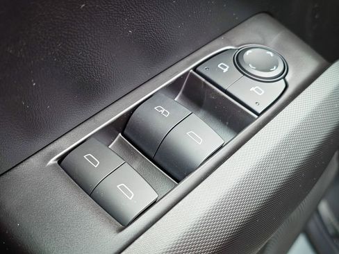 New 2026 GMC Canyon Elevation w/ Convenience Package image 11