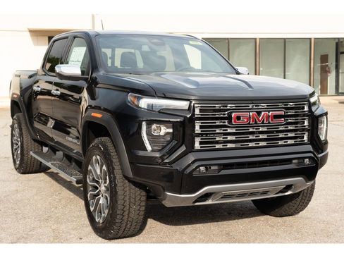 New 2026 GMC Canyon Denali image 35