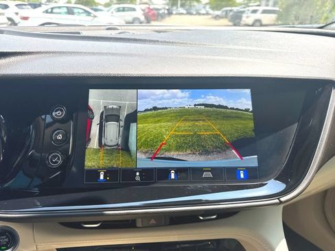 Used 2023 Buick Envision Avenir AWD/4WD image 15