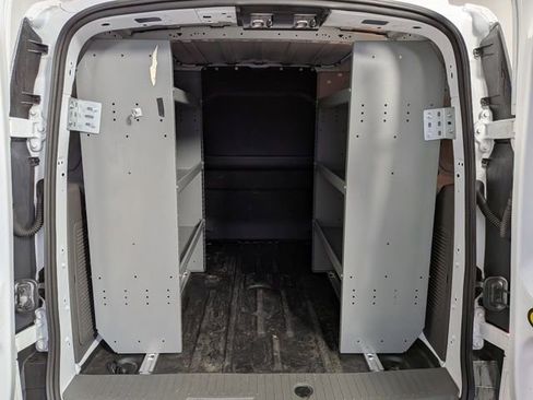 Used 2023 Ford Transit Connect XL image 9