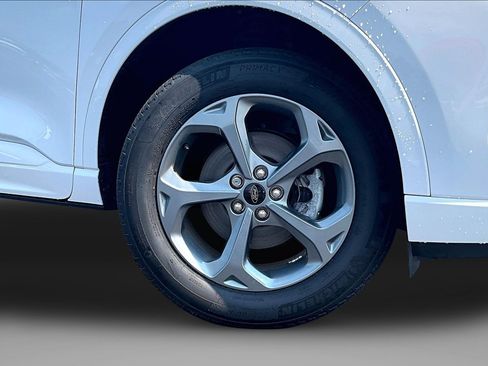 Used 2023 Ford Escape ST-Line w/ Tech Pack #1 AWD/4WD image 9
