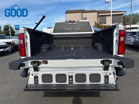 Used 2022 Chevrolet Silverado 3500 High Country image 35