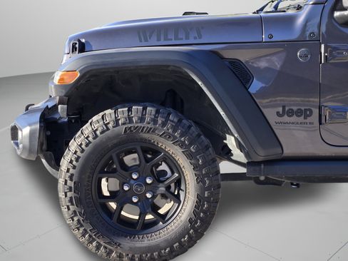 Used 2025 Jeep Wrangler Unlimited Sport AWD/4WD image 30