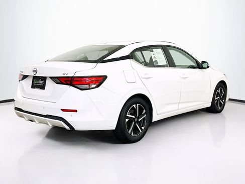 Used 2024 Nissan Sentra SV image 9
