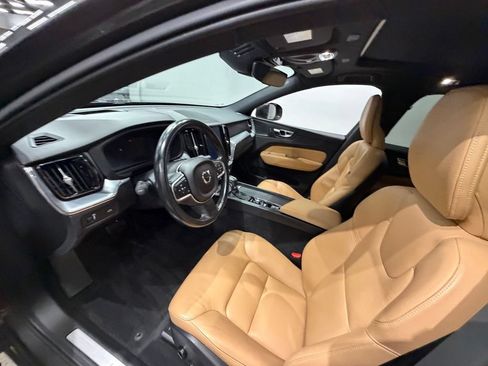 Used 2019 Volvo XC60 T6 Momentum w/ Advanced Package AWD/4WD image 19