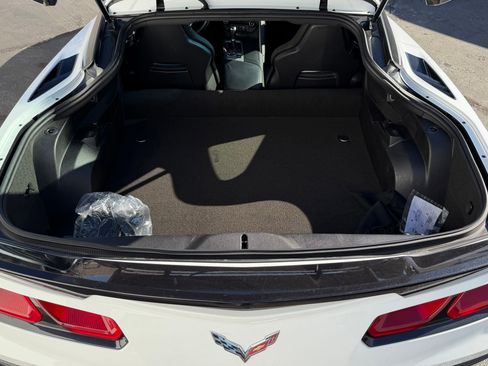 Used 2015 Chevrolet Corvette Stingray Coupe w/ 2LT Preferred Equipment Group image 21