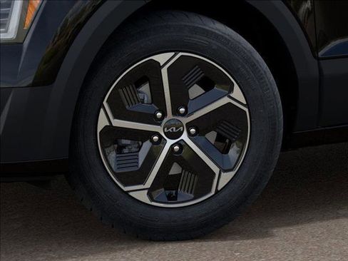 New 2025 Kia Niro EX image 9