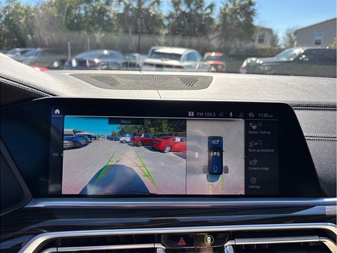 Used 2021 BMW X5 xDrive45e w/ Premium Package image 36